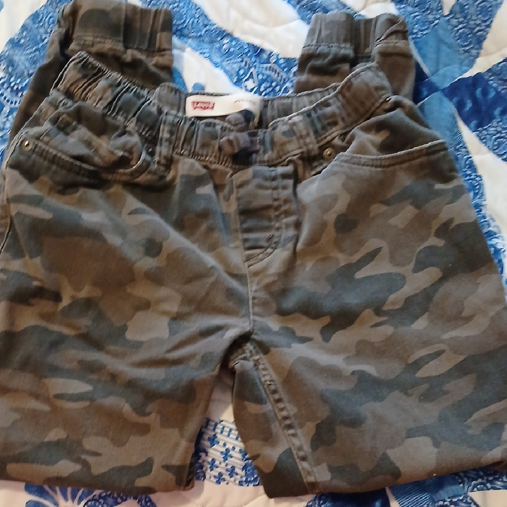 Levis Jogger Boys Camo Pants 12